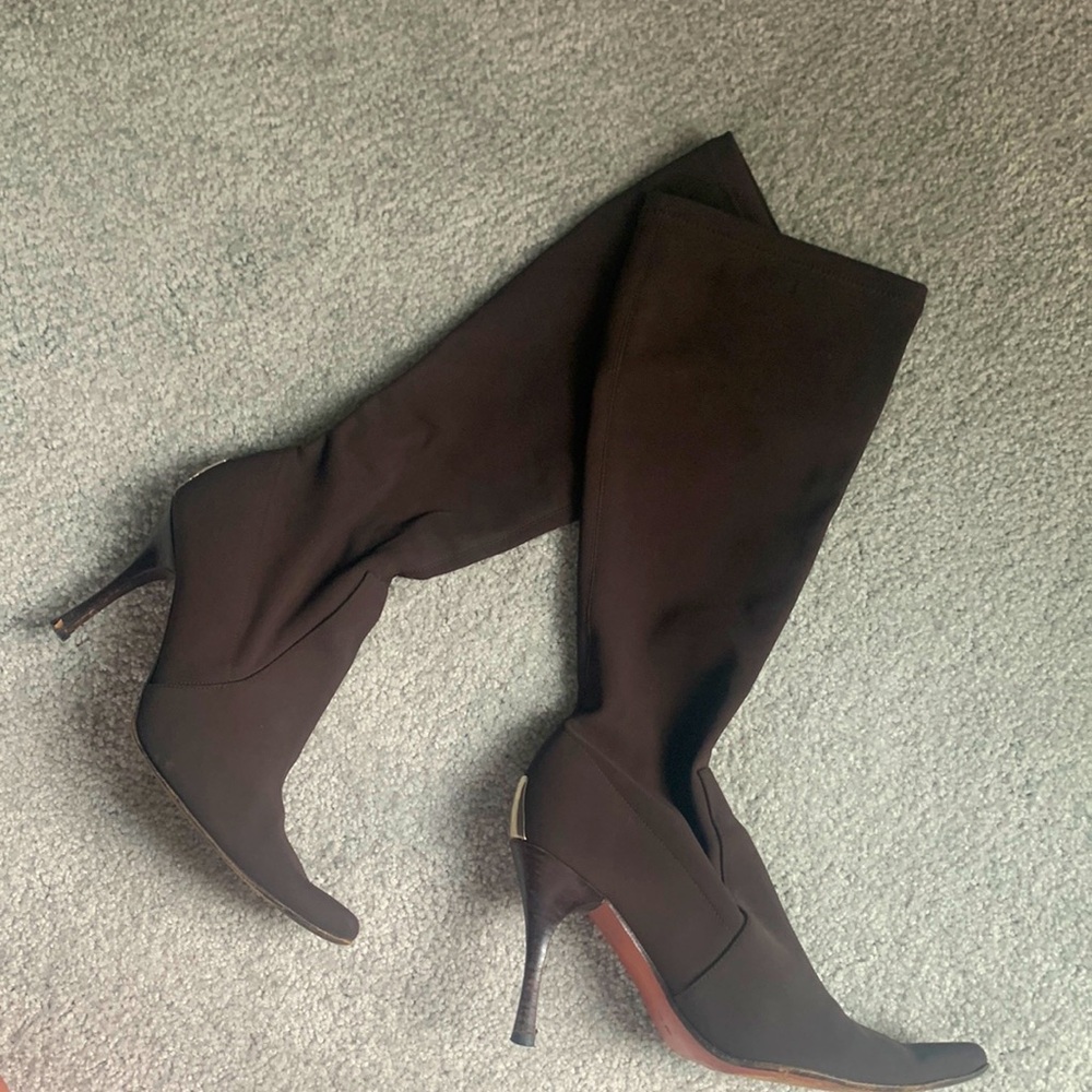 Gorgeous Donald Pliner Boots Size 8